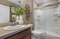 85189_Aspire at The Links of Calusa Springs_Emerald_Owners Bath
